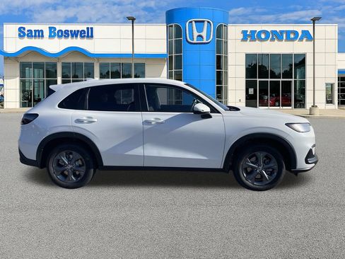 New 2026 Honda HR-V LX image 2