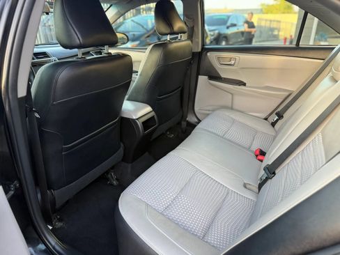 Used 2015 Toyota Camry SE FWD image 24