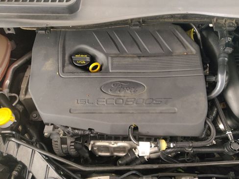 Used 2018 Ford Escape SE image 30