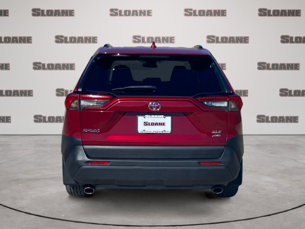 Used 2020 Toyota RAV4 XLE w/ Convenience Package AWD/4WD image 4
