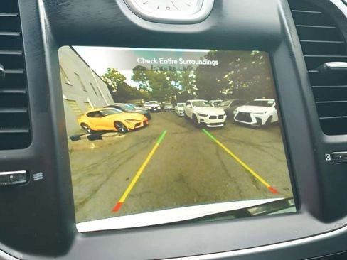 Used 2021 Chrysler 300 Touring L image 31