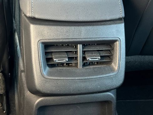 Used 2024 Chevrolet Equinox EV RS FWD image 20