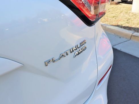 Used 2015 Nissan Murano Platinum image 16