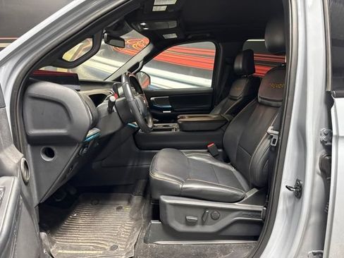 Used 2025 Ford Expedition Tremor AWD/4WD image 4