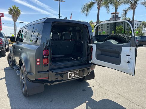 Used 2022 Land Rover Defender 110 X-Dynamic HSE image 36