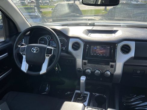 Used 2014 Toyota Tundra SR5 w/ SR5 Upgrade Package AWD/4WD image 23
