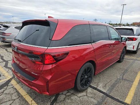 Used 2025 Honda Odyssey Sport-L image 3