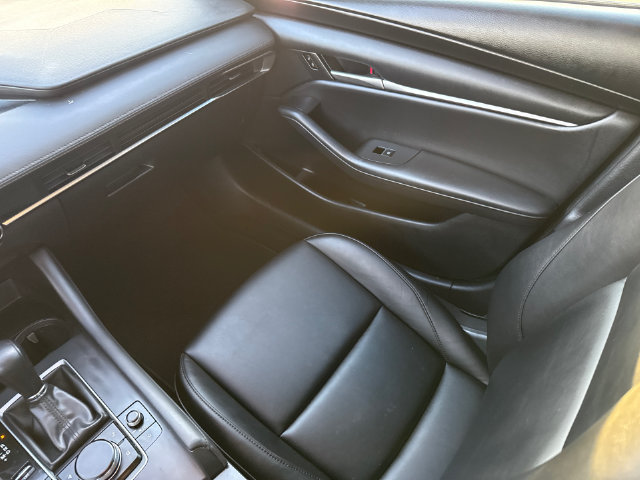 Used 2020 MAZDA MAZDA3 Sedan w/ Select Package FWD image 14