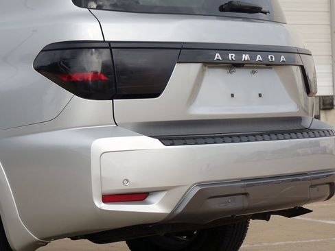 Used 2021 Nissan Armada SV RWD image 31