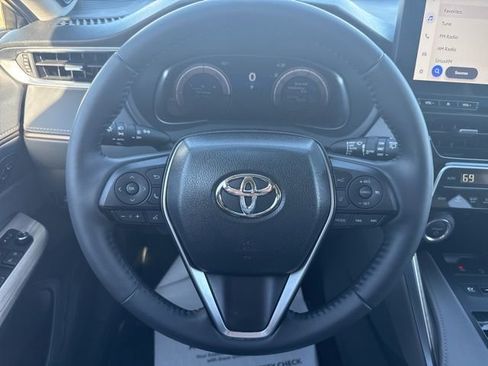 Certified 2024 Toyota Venza Limited image 12