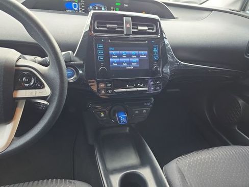 Used 2017 Toyota Prius Two w/ Carpet Mat Package image 23