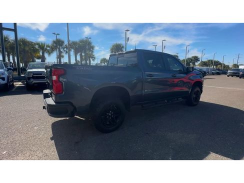 Used 2021 Chevrolet Silverado 1500 LT Trail Boss w/ Convenience Package II image 2