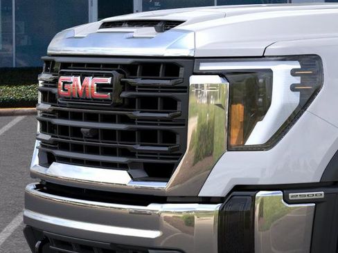 Used 2026 GMC Sierra 2500 Pro AWD/4WD image 13