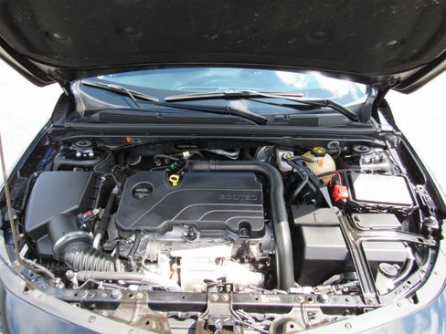 Used 2022 Chevrolet Malibu LT FWD image 27