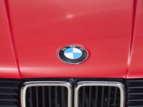 Used 1991 BMW 318iS Coupe RWD image 36
