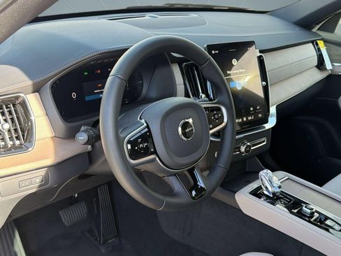 New 2026 Volvo XC90 T8 Core w/ Protection Package Premier AWD/4WD image 4