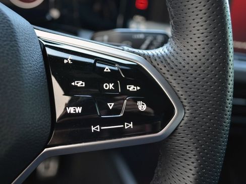 Used 2022 Volkswagen GTI SE image 14