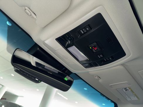 Used 2022 Lexus ES 350 w/ Premium Package image 30