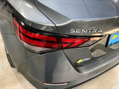 Used 2025 Nissan Sentra S image 34