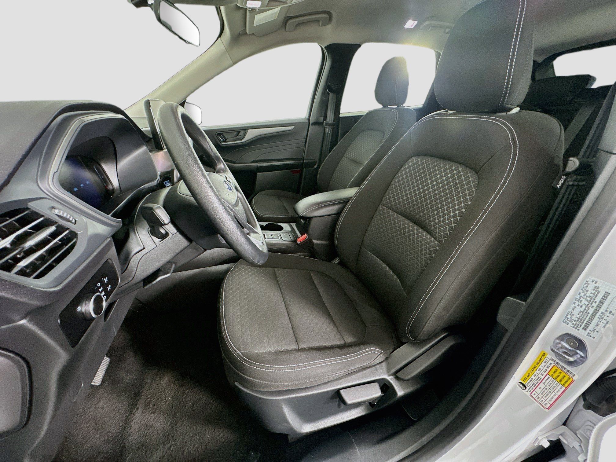 Used 2025 Ford Escape Active AWD/4WD image 13