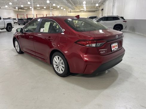 Used 2026 Toyota Corolla XLE image 6