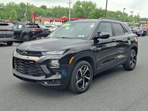Used 2022 Chevrolet TrailBlazer RS w/ Sun and Liftgate Package AWD/4WD image 3