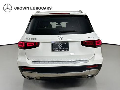 Certified 2022 Mercedes-Benz GLB 250 4MATIC image 6