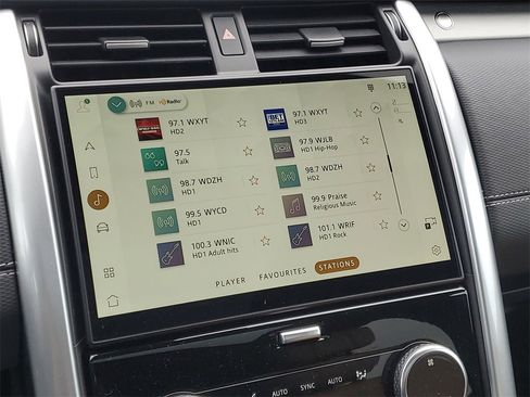 New 2025 Land Rover Discovery Dynamic SE image 21