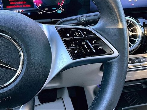 Certified 2025 Mercedes-Benz GLA 250 4MATIC image 15