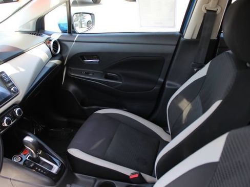 Used 2021 Nissan Versa SV FWD image 50