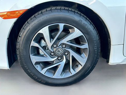 Used 2018 Honda Civic EX image 29