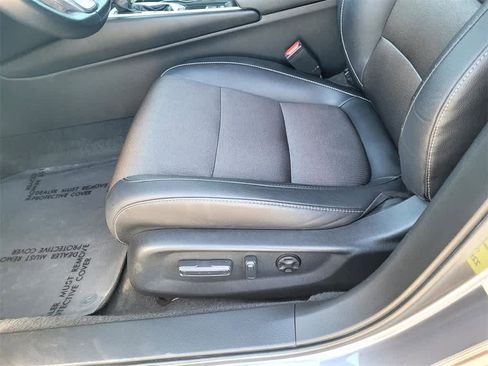Used 2020 Honda Accord Sport image 14