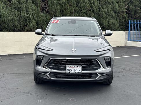 Used 2025 Buick Encore GX Preferred image 2