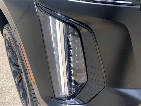 Certified 2026 Cadillac Escalade ESV V w/ LPO, ONYX Package AWD/4WD image 28