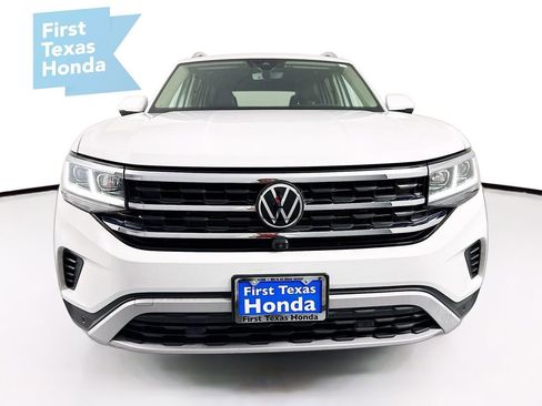 Used 2021 Volkswagen Atlas SEL Premium image 2