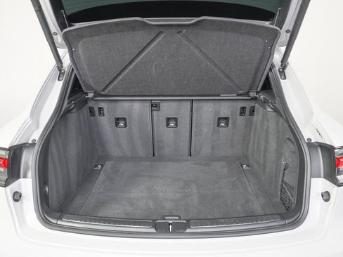 Used 2024 Porsche Macan S image 12