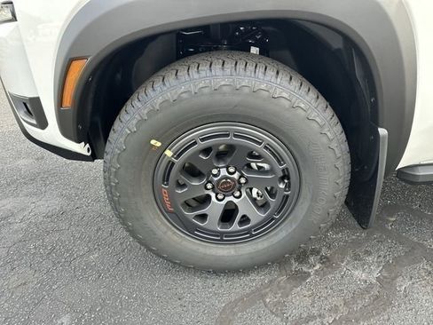 New 2026 Nissan Frontier PRO-4X w/ Tow Package AWD/4WD image 18