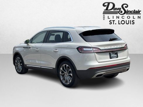 Used 2023 Lincoln Nautilus Reserve FWD image 5