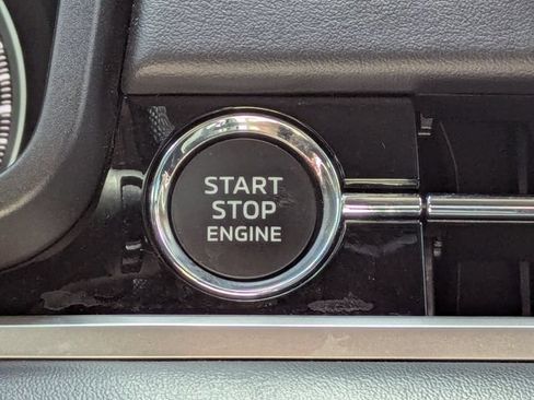 Used 2024 Mitsubishi Outlander ES FWD image 30
