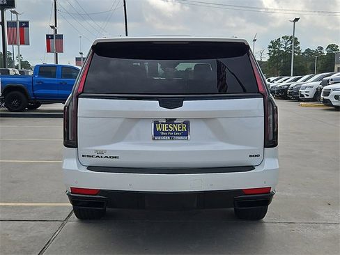 Used 2023 Cadillac Escalade ESV Premium Luxury image 11