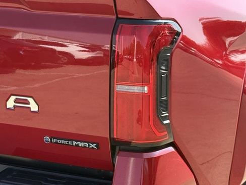 Used 2025 Toyota Tacoma Limited AWD/4WD image 8