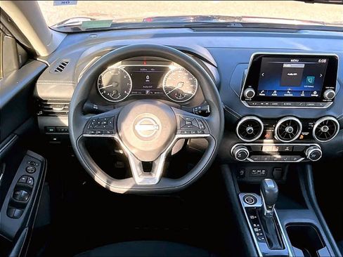 Used 2024 Nissan Sentra SV image 17