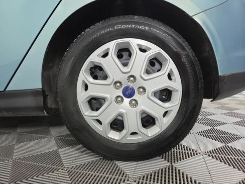 Used 2012 Ford Focus SE FWD image 11