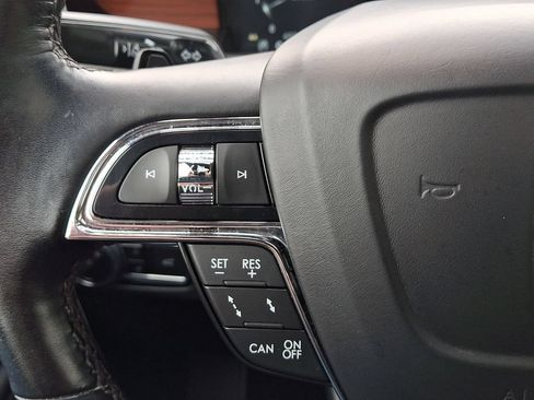 Certified 2021 Lincoln Navigator Reserve AWD/4WD image 23