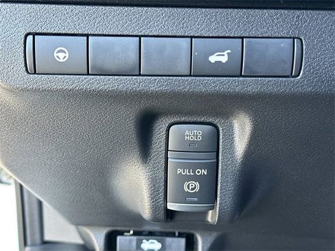 Used 2025 Nissan Murano SV image 15