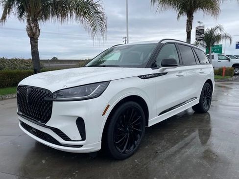 New 2026 Lincoln Aviator Reserve image 1