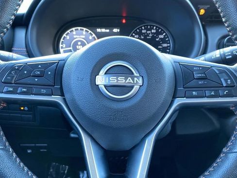 Used 2023 Nissan Kicks SR w/ SR Premium Package image 15