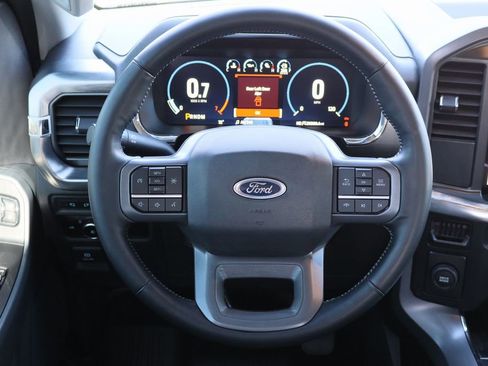 Used 2022 Ford F150 Lariat image 13