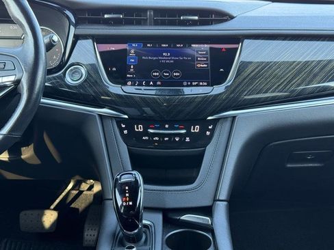 Used 2023 Cadillac XT6 Premium Luxury image 38