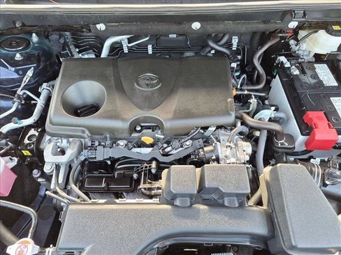 Used 2025 Toyota RAV4 XLE w/ Convenience Package FWD image 21